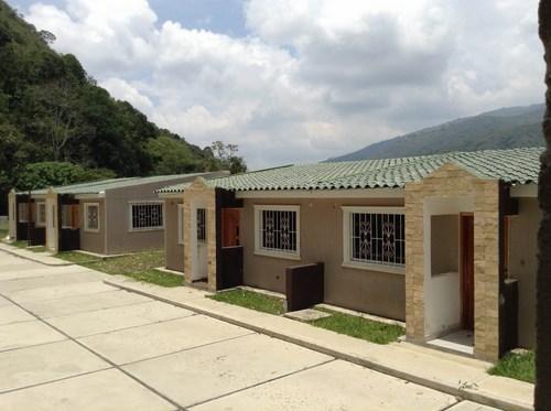 Townhouse Sector San Pablo (Vía La Puerta) 80Mtrs