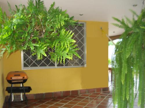 ESPECTACULAR CASA EN ALTOS DEL PARRAL EN CALLE CERRADA