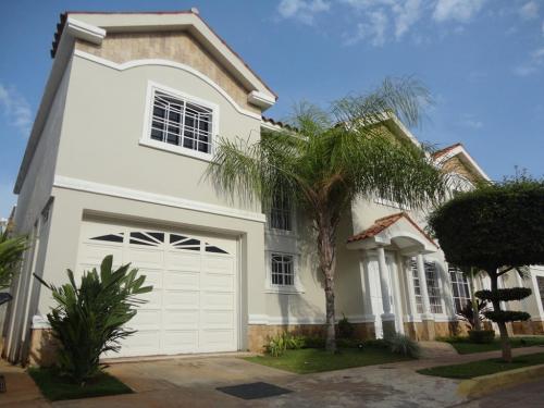 Townhouse en venta canchancha maracaibo MLS 14-6155