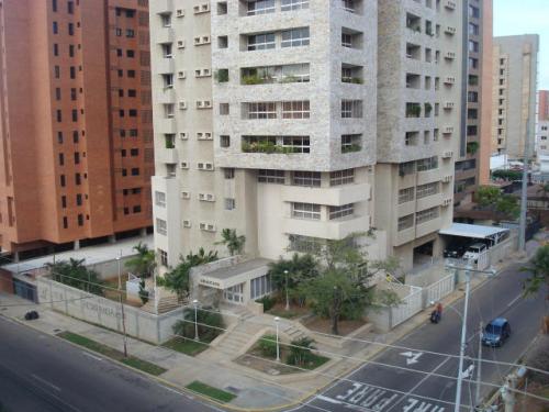 townhouse en venta Fuerzas Armadas Maracaibo MLS 14-10388