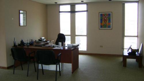 Cód. 14-9894. Oficina en Alquiler en Maracaibo. 5 de Julio 