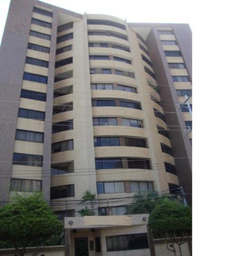 Cód. 14-10525. Apartamento en Venta en Maracaibo. Sector Cecilio Acosta 