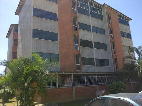 D&vinmoconsult tiene disponible apartamento en residencias el moriche de barcelona