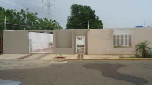 Casa en Urbanizacion Rosal Sur.