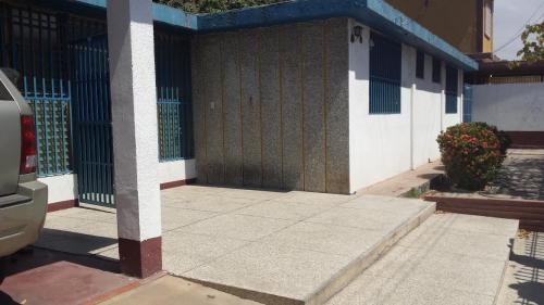 DyVinmoconsult, C.A vende hermosa casa en chuparin puerto la cruz