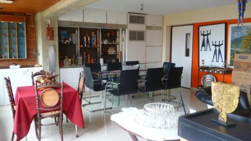 Apartamento 3 habitaciones + servicion. La Virginia. Maracaibo