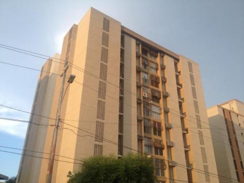 apartamento en venta la paragua maracaibo mls 14-11895