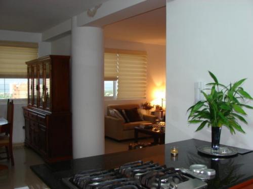 apartamento en venta valle frio maracaibo mls 14-9474