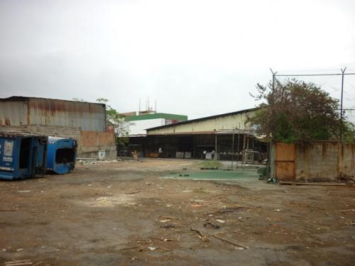 Cód. 14-4682. Galpón en Alquiler en Maracaibo. Sector La Limpia 