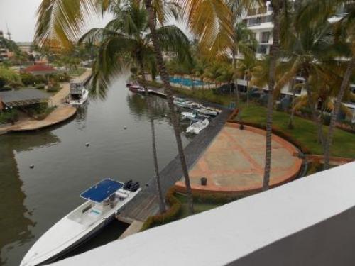 Alquilo Apartamento Amoblado Duplex Res. Plaza Marina. Lecheria