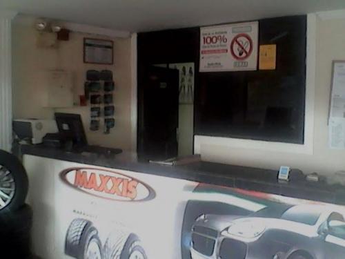 Local y Punto Comercial en La Limpia 