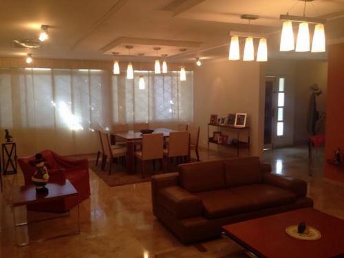 Casa en Av Universidad 