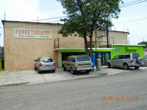 Galpón y Negocio en 18 de Octubre