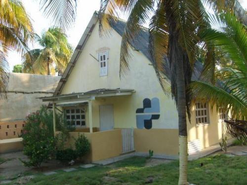 Venta de casa en Malecón Chichiriviche Código 13-604