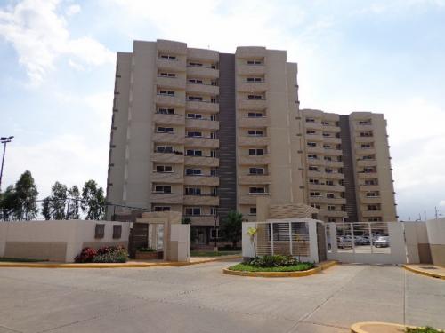 Apartamento en Lago Country III