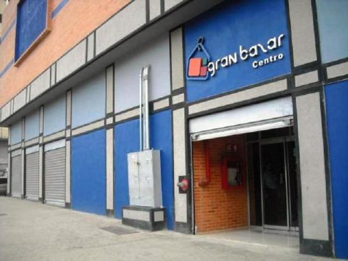 Venta de Local Comercial en el Centro de Valencia Código 14-13550