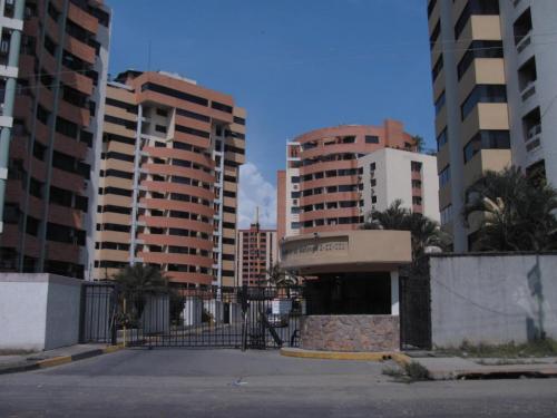 Venta de Apartamento en Mañongo Código 14-13407