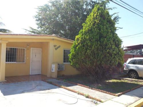 Venta de Casa en San Joaquin Código 14-13478
