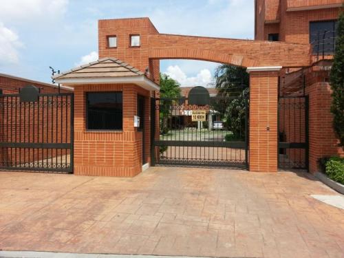 Bello Town House en Trigal Norte Código 14-13126