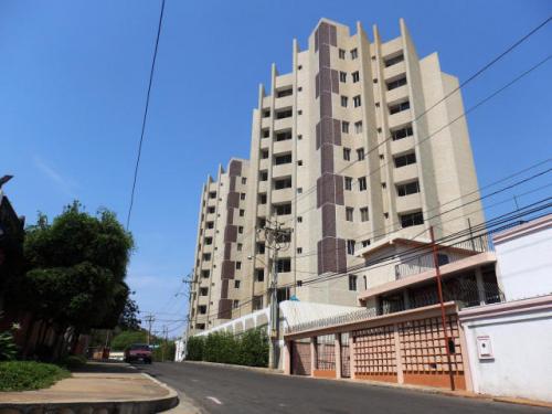 apartamento en venta el milagro maracaibo mls 14-2875