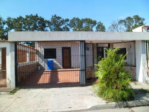 Venta de Casa en Parque Valencia Código 14-13135