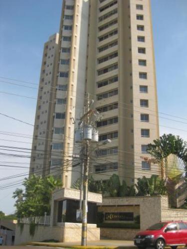 apartamento en venta la lago maracaibo mls 13-5848