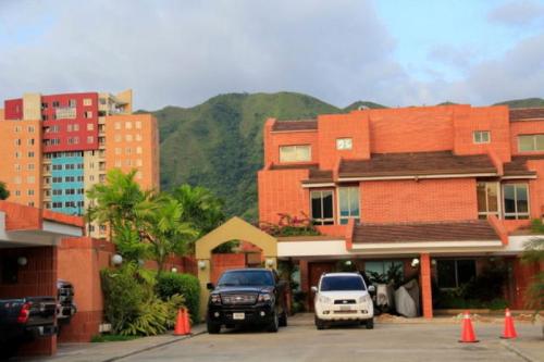 Venta de Townhouse en Mañongo Código 14-2547 ybra