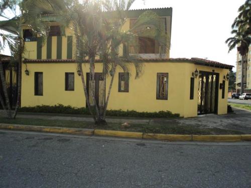 Alquiler de Cubículo Trigal Valencia Código 15-898 ybra