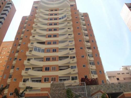 Venta de Apartamento en La Trigaleña Valencia Código 15-470 ybra