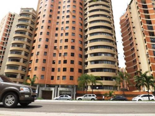 Venta de Apartamento en Los Mangos Valencia Código 14-11549  ybra