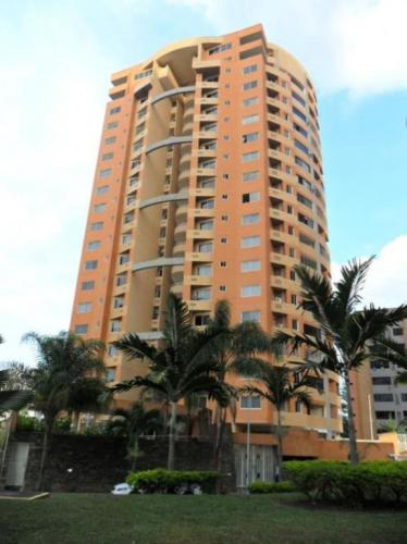 Venta de Apartamento en Valles de Camoruco Valencia Código 15-1213 ybra