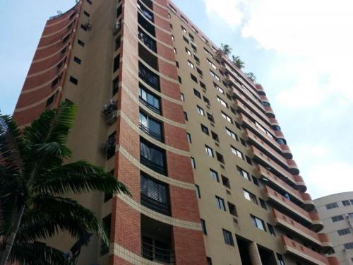 Venta de Apartamento en Los Mangos Valencia Código 15-803 ybra