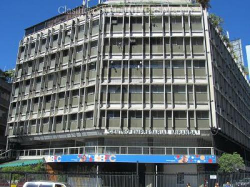 VENTA DE OFICINA EN LOS RUICES