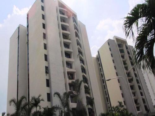 Venta de Apartamento en Los Mangos Valencia  Código 15-1335 ybra