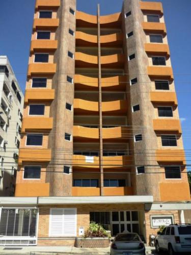 Venta de Apartamento en Agua Blanca Valencia Código 15-1496  ybra