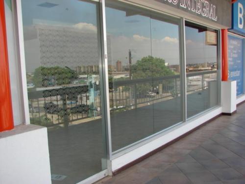 comercial en alquiler bella vista maracaibo mls 14-9176