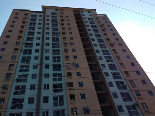 Lindo Penthouse en Venta en Agua Blanca Valencia Código 15-3075  ybra