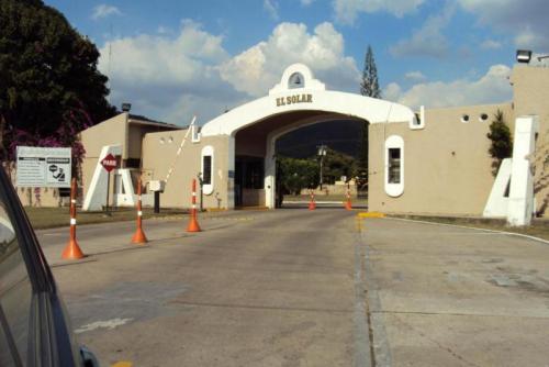 Venta de Terreno en El Solar Guataparo Valencia  Código 15-3015 ybra