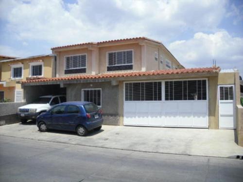 Casa en Venta en Los Jarales, San Diego Código 15-3335  ybra