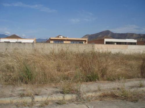 Venta de Terreno en Lomas del Country Valencia Código 15-3133  ybra
