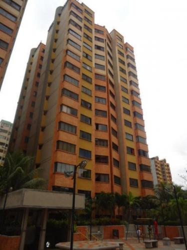Venta de Apartamento en La Granja Naguanagua Código 15-3035  ybra