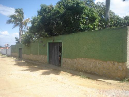 CASA GRANJA EN AGUA VIVA