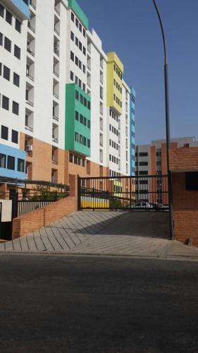 Sky Group San Diego Vende Apartamento en Tazajal