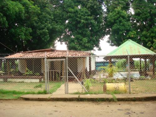 Venta de Casa con Piscina; Carretera N Sector 12 de Octubre; Ciudad Ojeda.