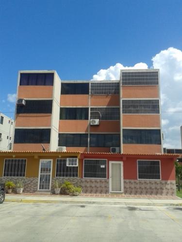 Sky Group Vende Apartamento en Paraparal