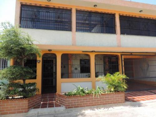 Bella Casa en Tamanaco Tinaquillo  15-6707