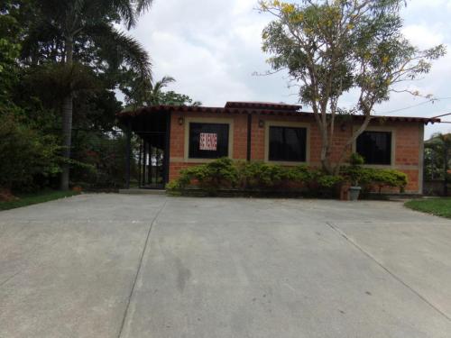 Hermosa casa en venta en Las Morochas San Diego CG157460