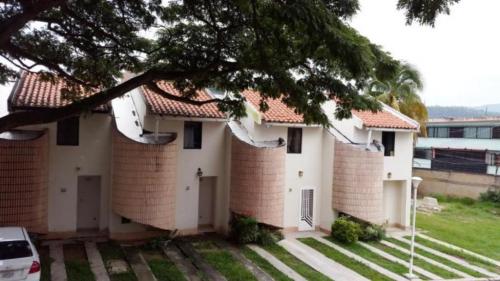 Townhouse en Venta en el Guayabal Naguanagua CG1411571