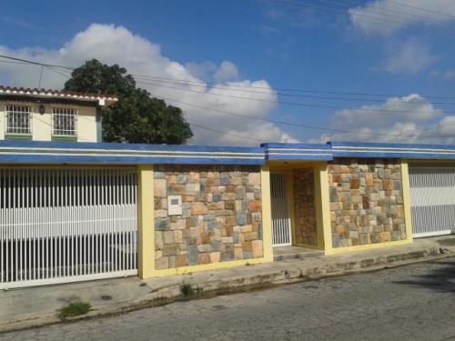 Sky Group Vende casa en Guacara