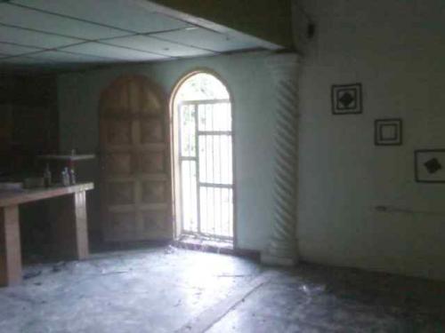 Vendo Casa por motivo de Viaje lista para Habitar